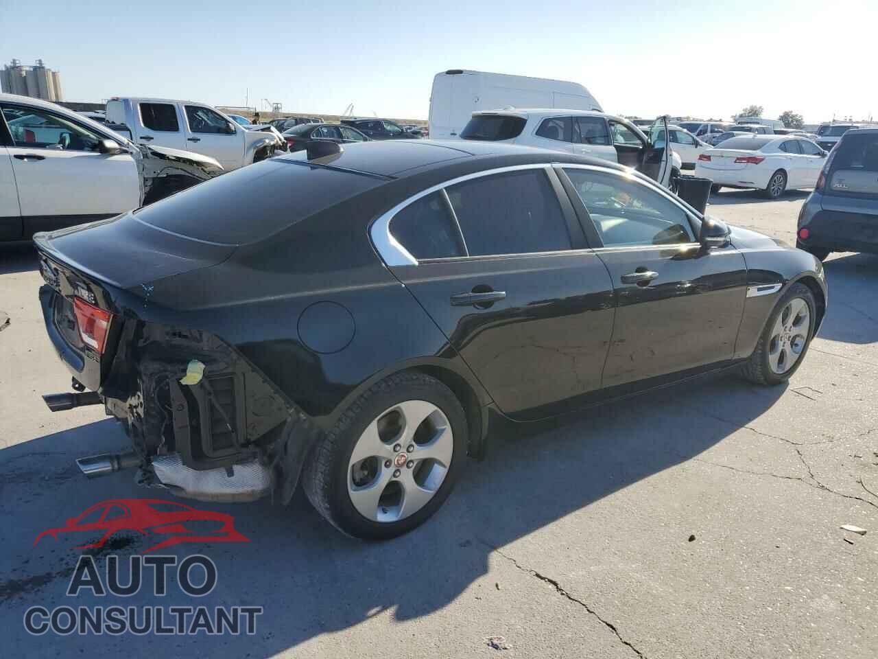 JAGUAR XE 2017 - SAJAR4BG9HA977706