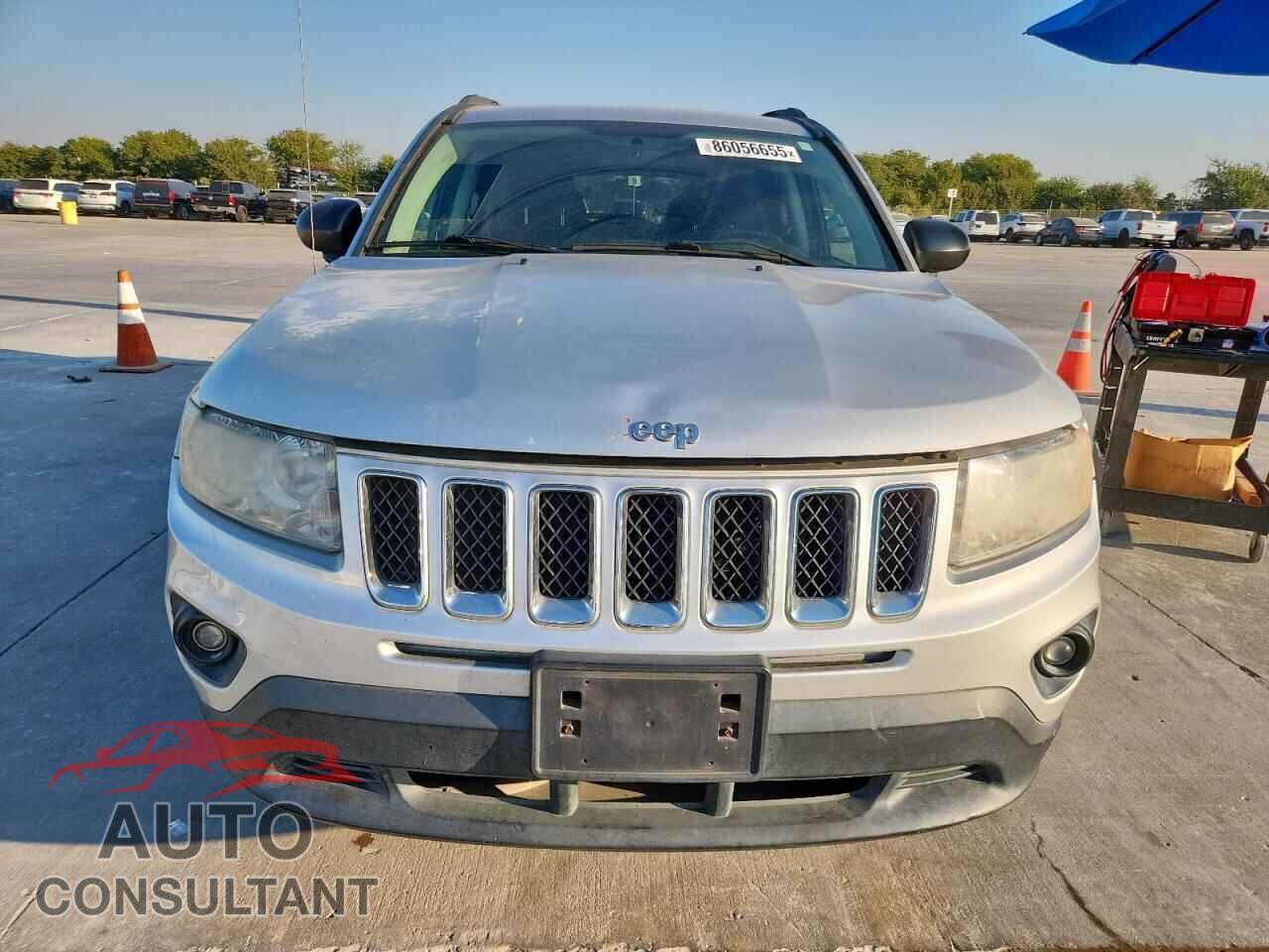 JEEP COMPASS 2011 - 1J4NF1FB5BD271774