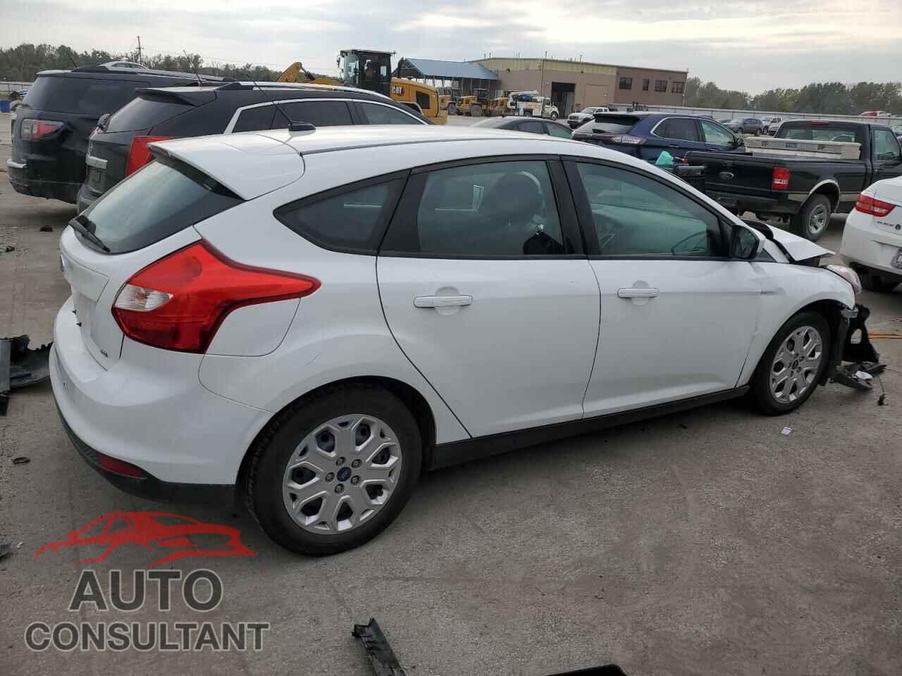 FORD FOCUS 2012 - 1FAHP3K23CL405504