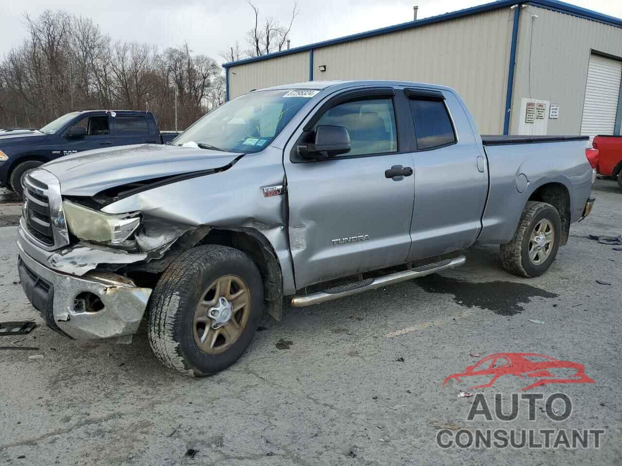 TOYOTA TUNDRA 2010 - 5TFUY5F15AX127035