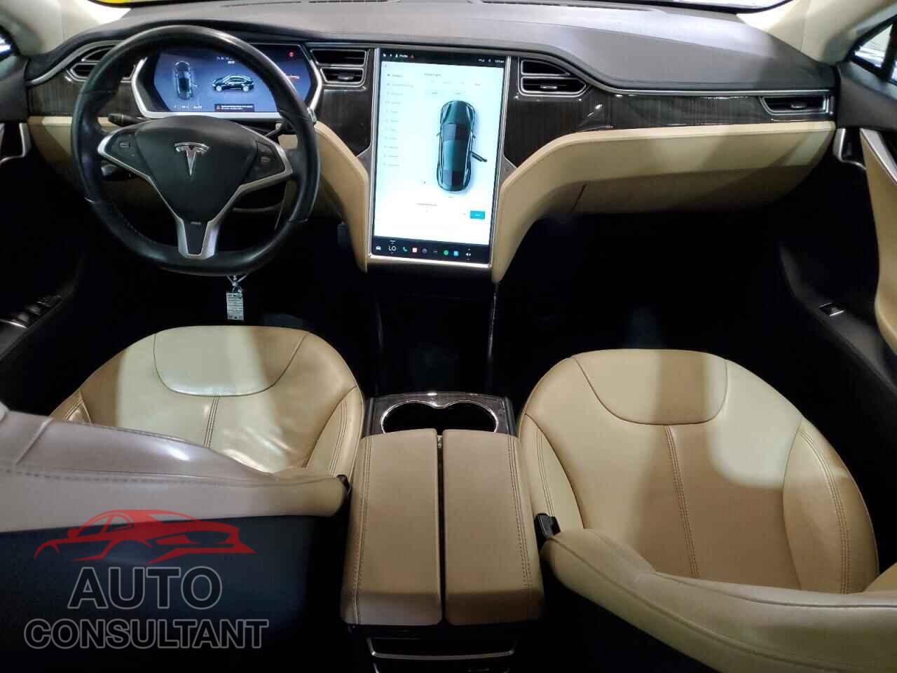 TESLA MODEL S 2013 - 5YJSA1CN8DFP16610