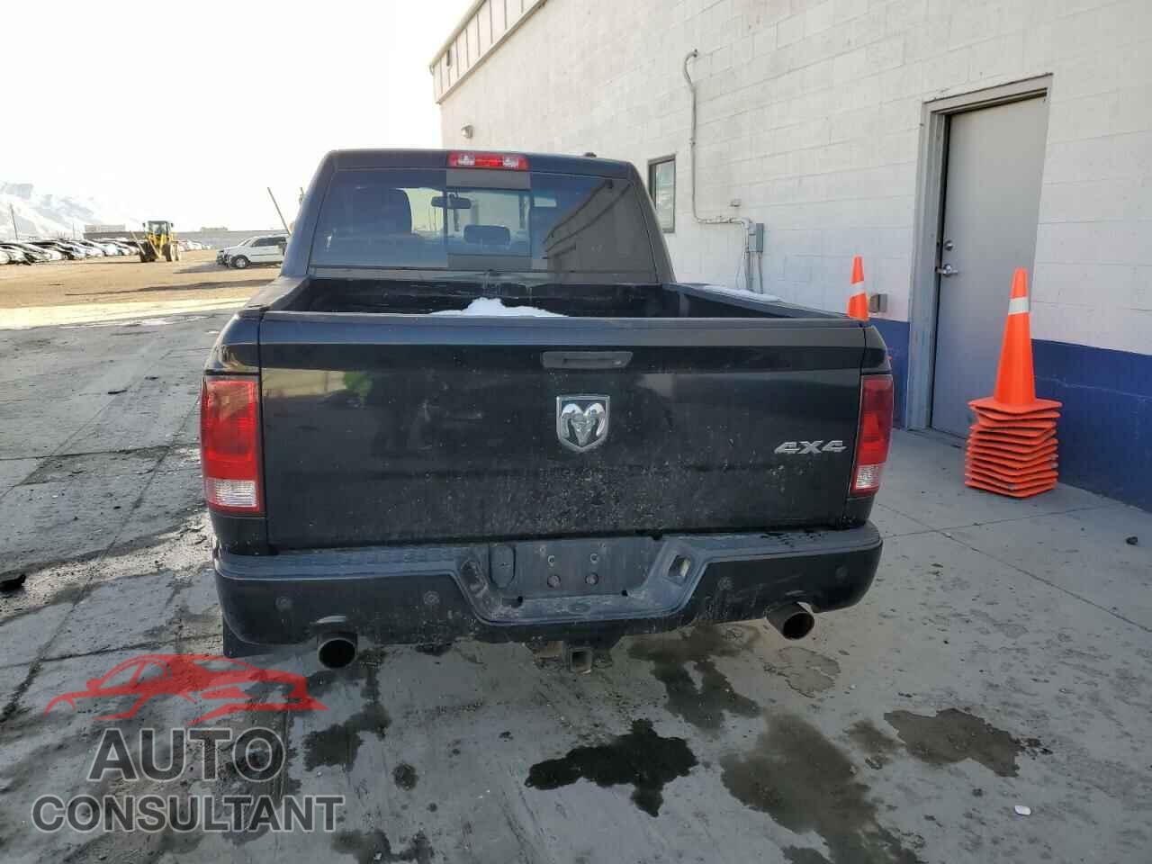DODGE RAM 1500 2012 - 1C6RD7MTXCS276176