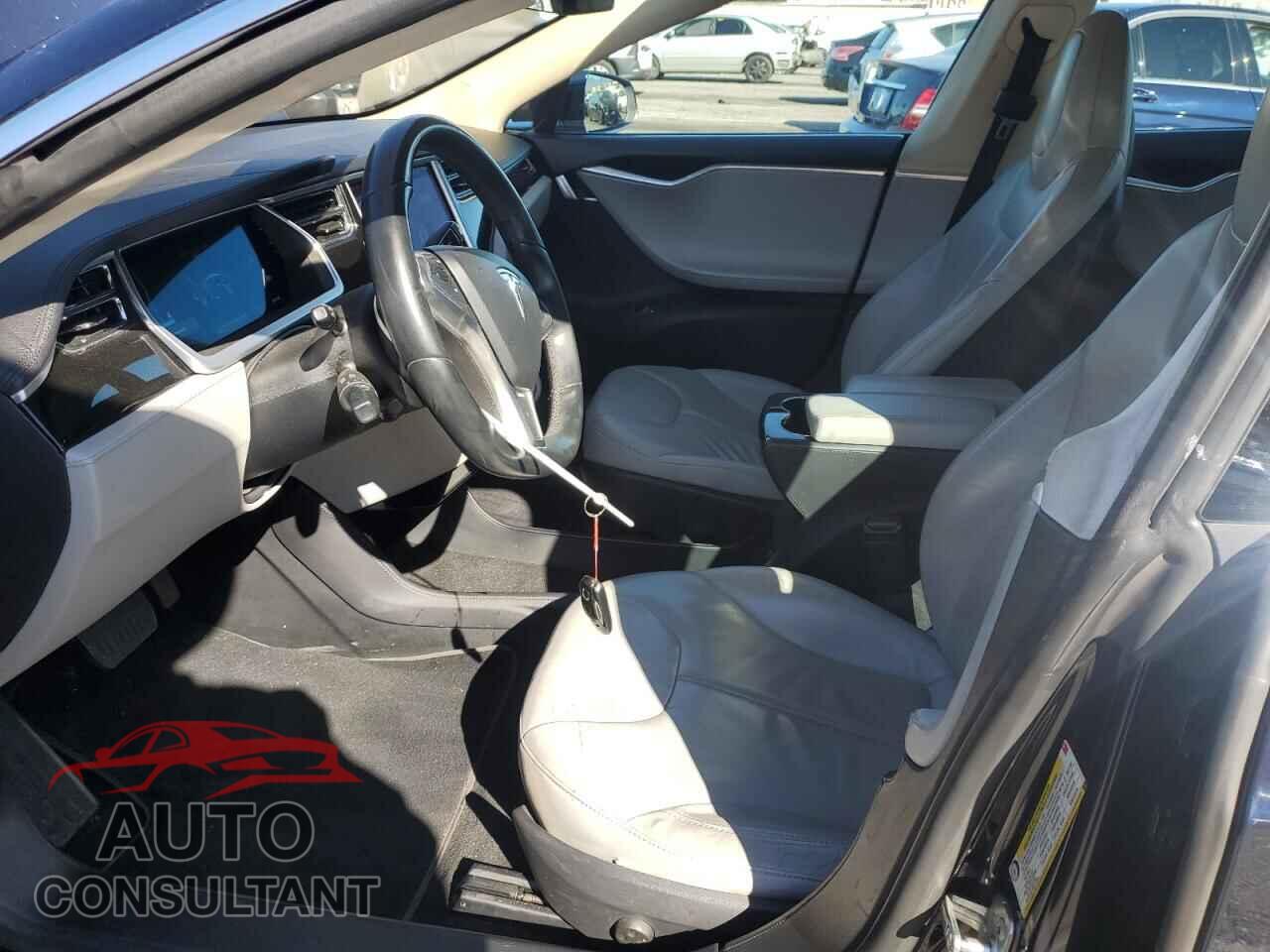 TESLA MODEL S 2013 - 5YJSA1CG4DFP09431