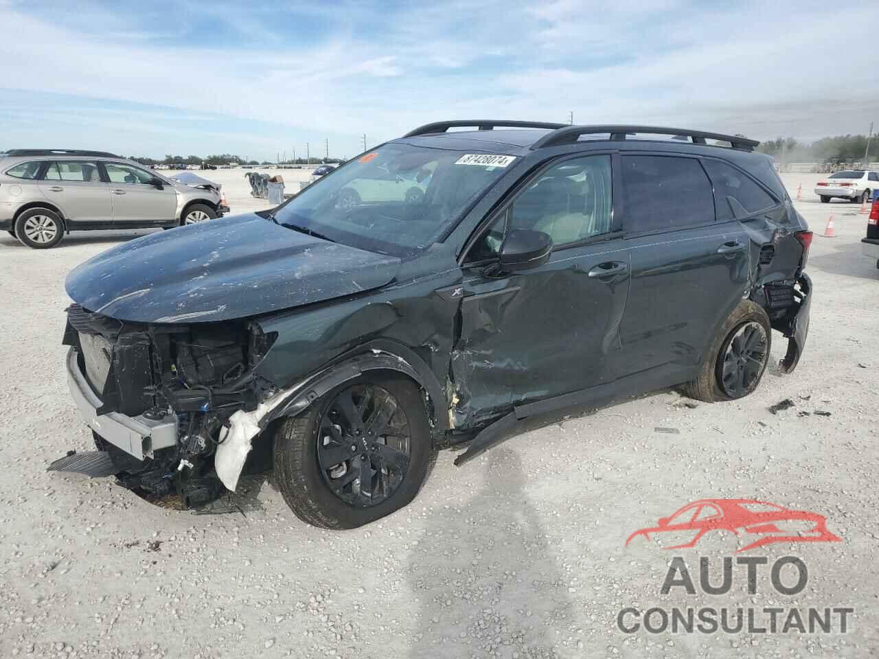 KIA SORENTO 2023 - 5XYRLDLC0PG222683