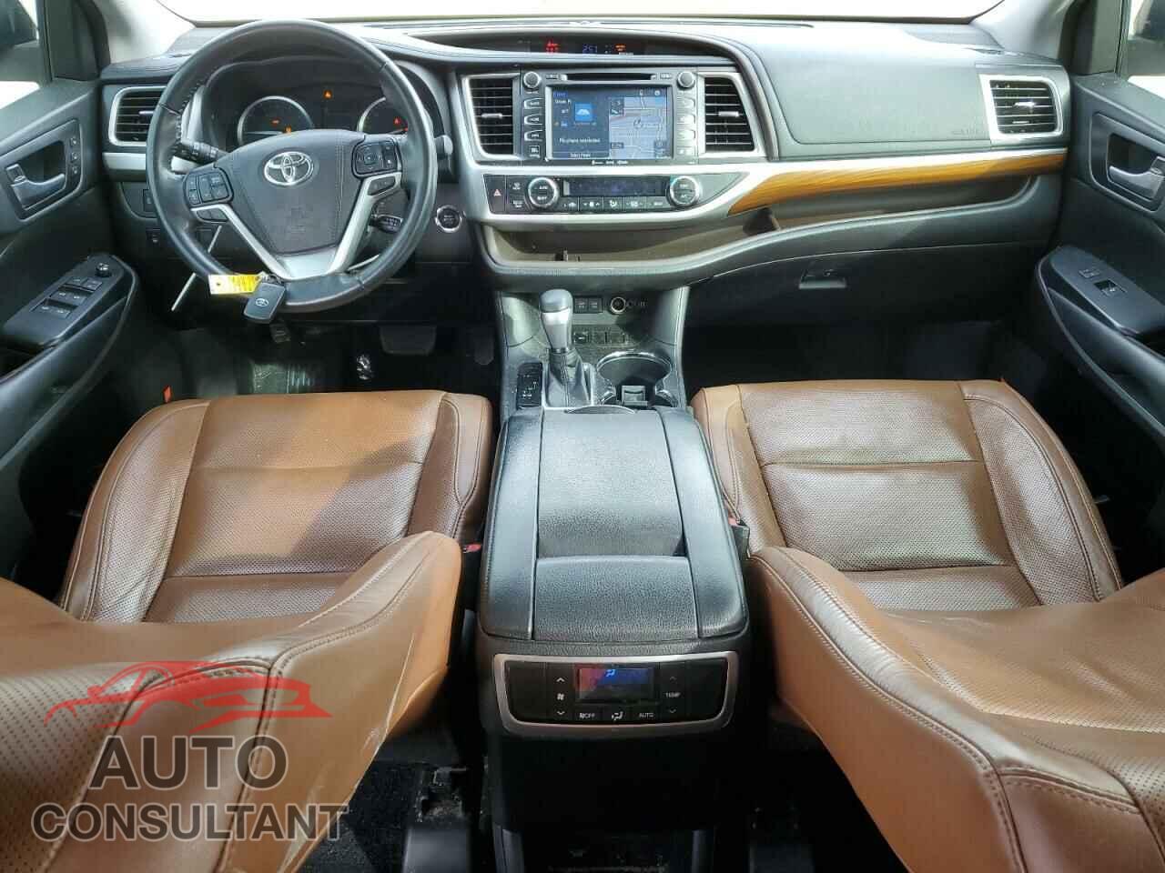 TOYOTA HIGHLANDER 2018 - 5TDYZRFH4JS258224