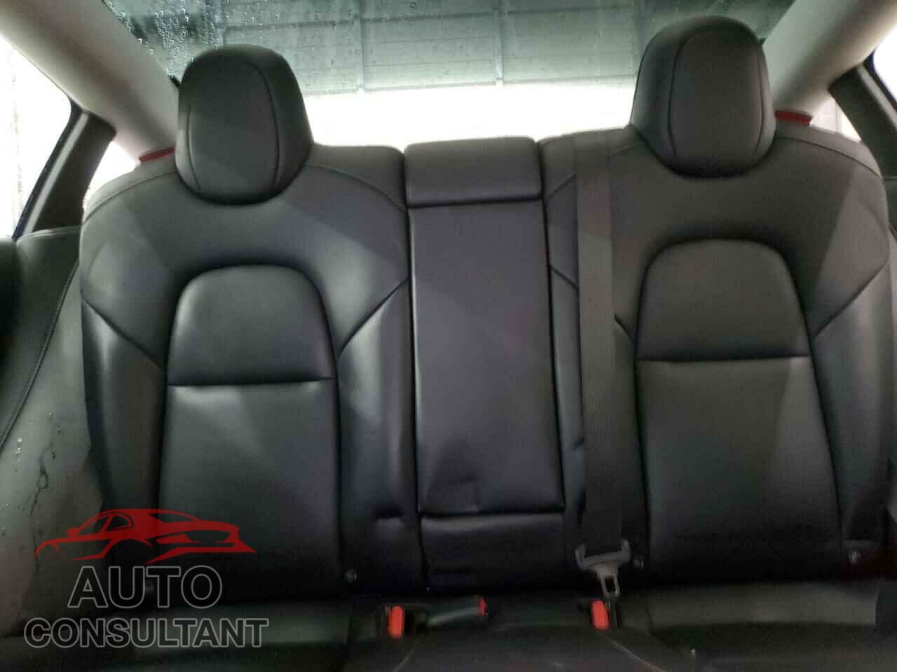 TESLA MODEL 3 2022 - 5YJ3E1EA5NF369189