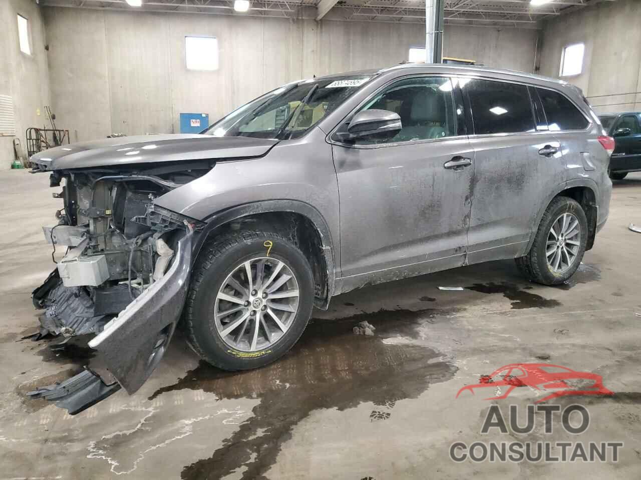 TOYOTA HIGHLANDER 2018 - 5TDJZRFH2JS813866