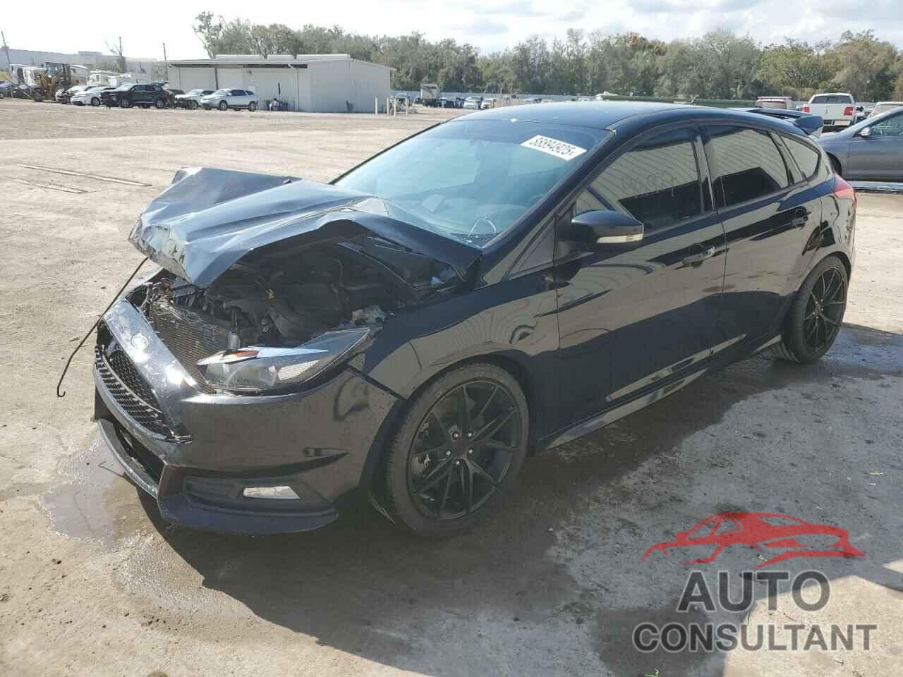 FORD FOCUS 2017 - 1FADP3L90HL313607
