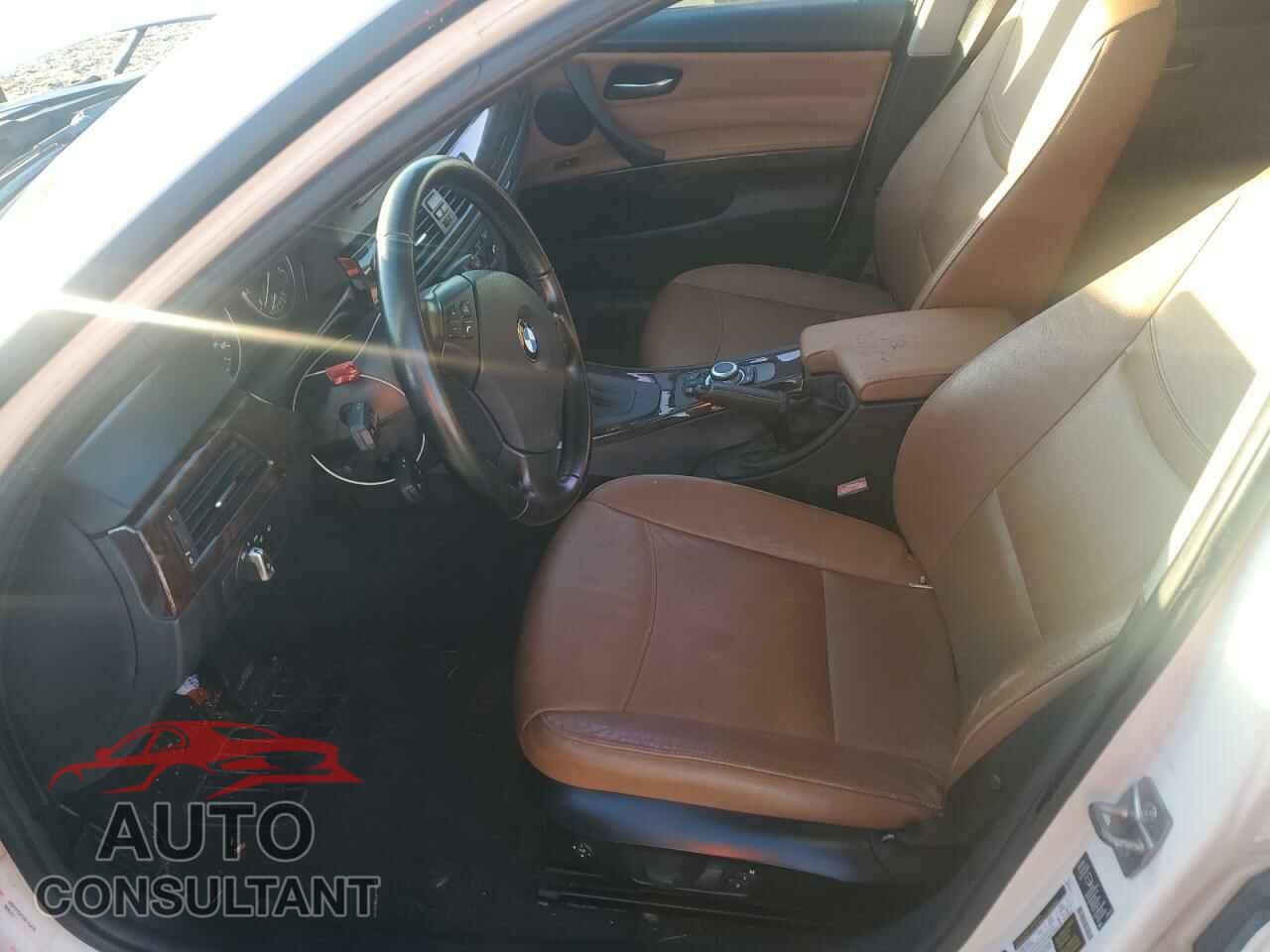 BMW 3 SERIES 2011 - WBAPH7C51BE681697