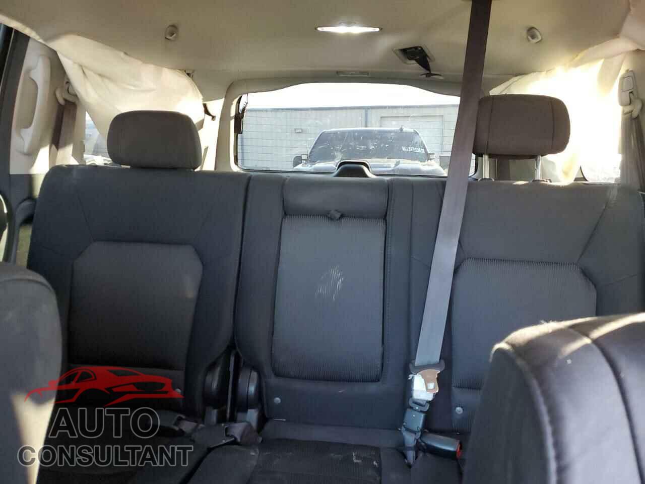 HONDA PILOT 2011 - 5FNYF3H46BB012619