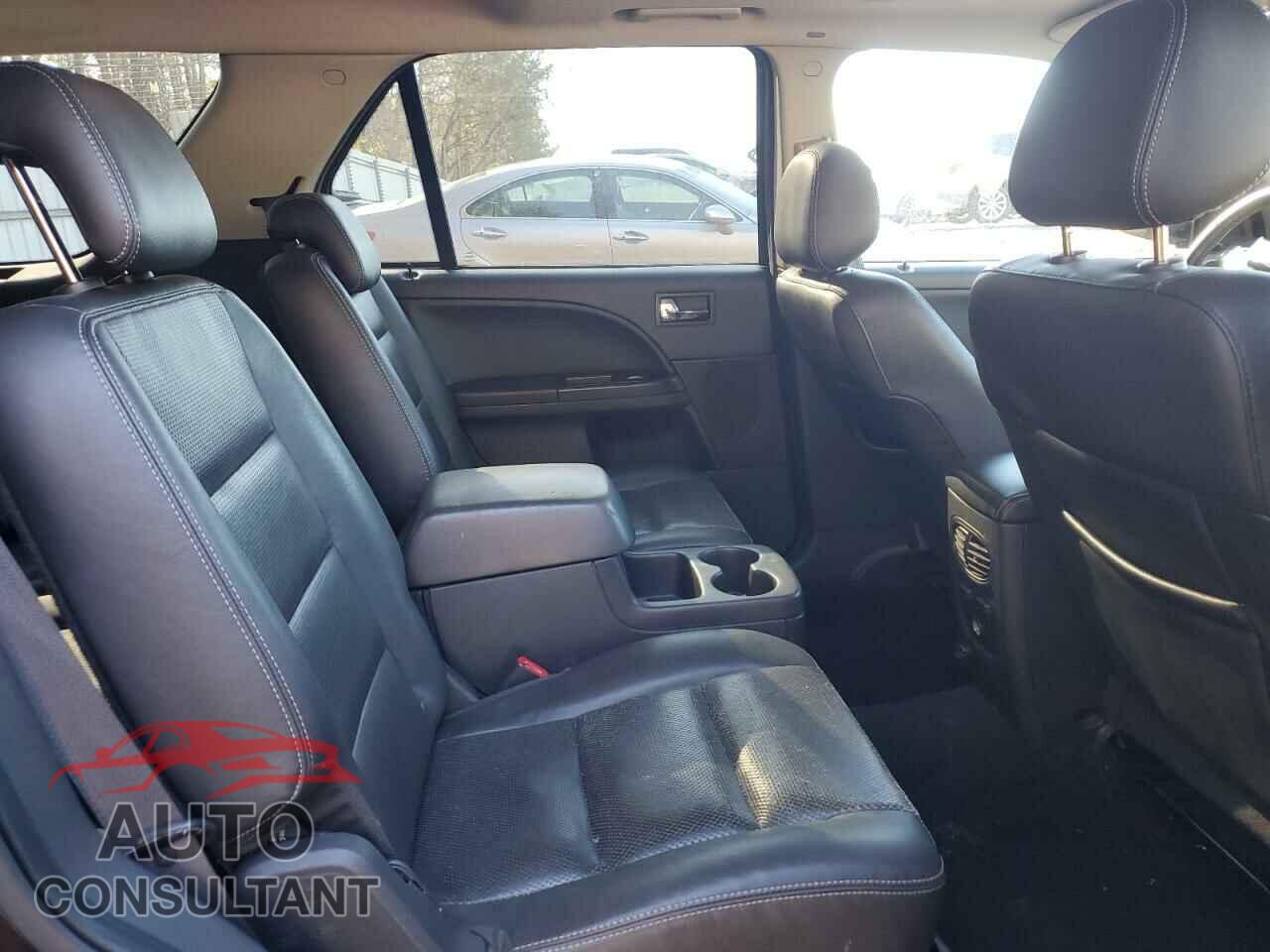 FORD TAURUS 2009 - 1FMDK06W99GA00585