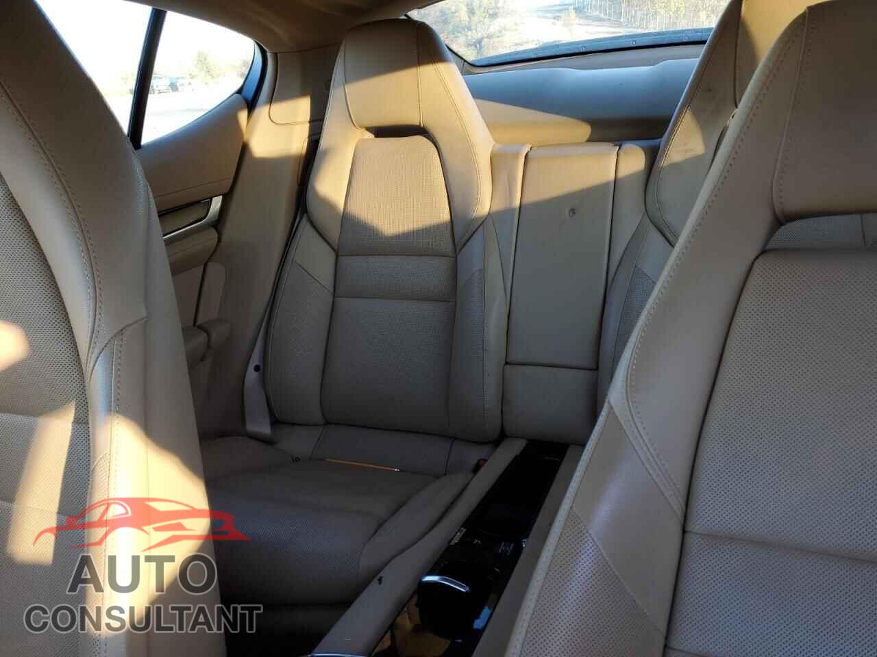 PORSCHE PANAMERA 2011 - WP0AA2A79BL011797