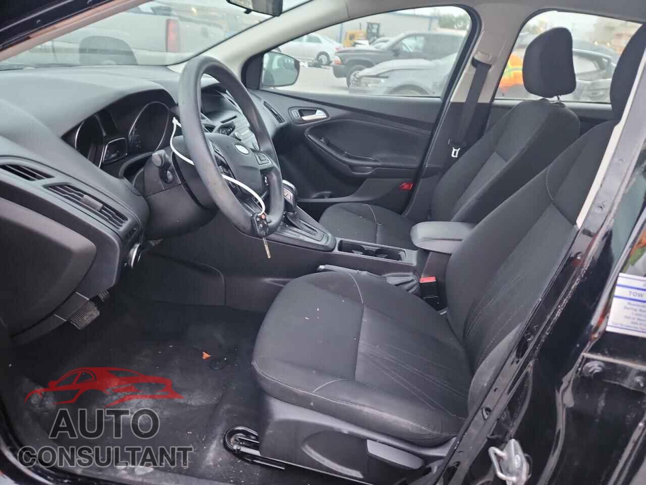 FORD FOCUS 2016 - 1FADP3F26GL207367