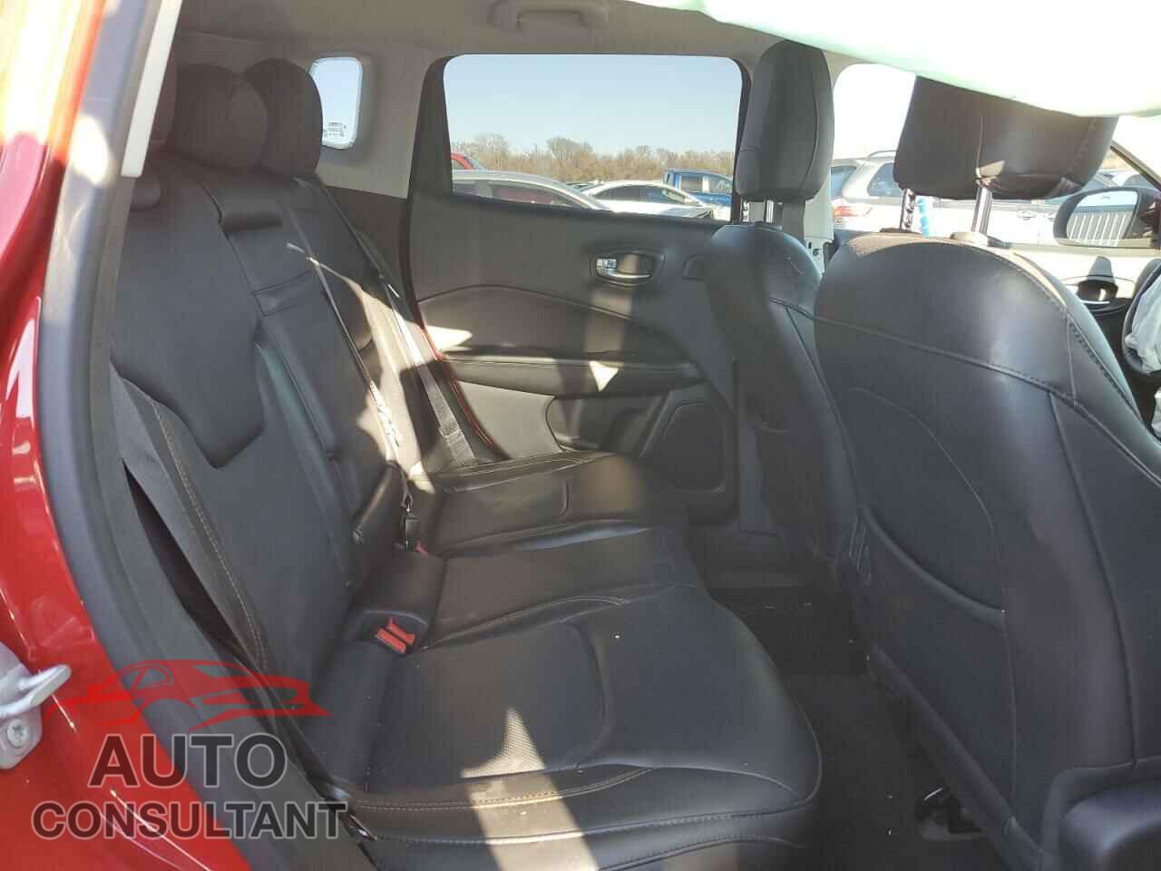 JEEP COMPASS 2018 - 3C4NJDCB6JT246417