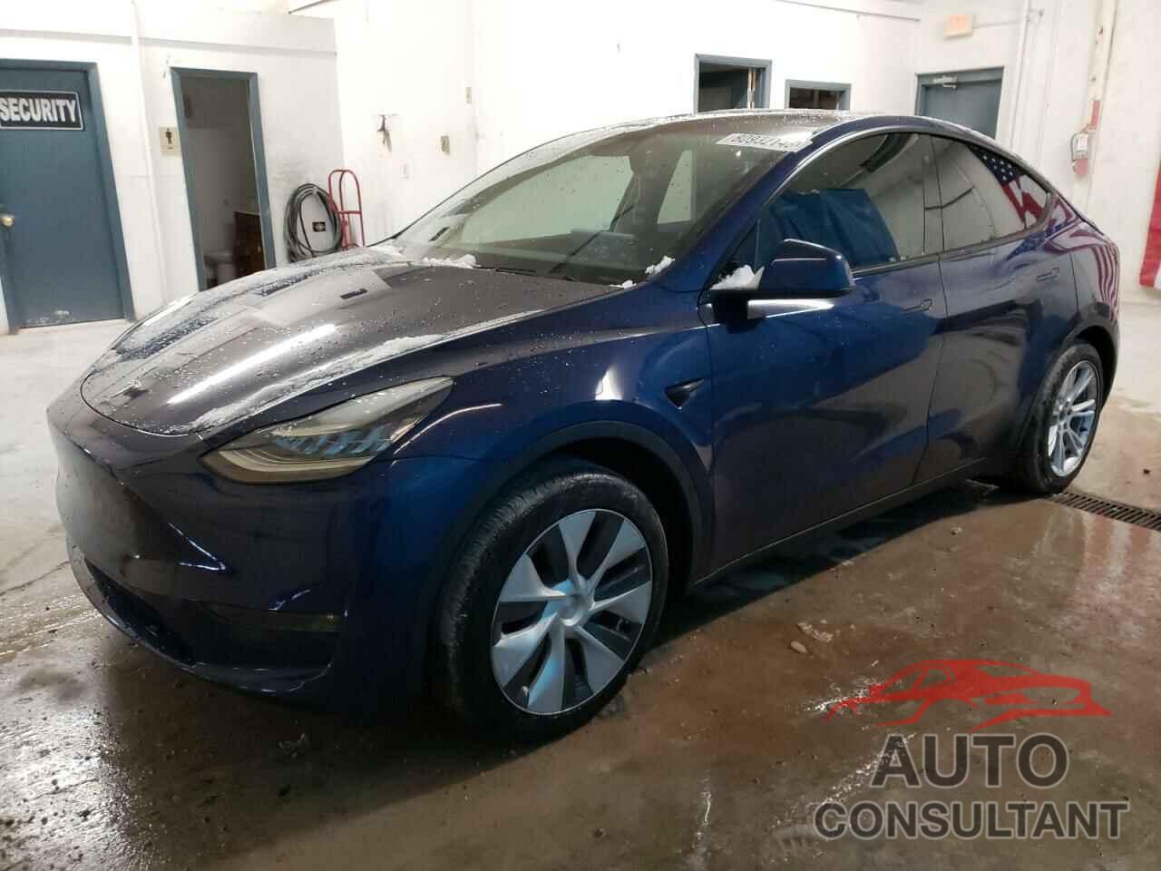 TESLA MODEL Y 2021 - 5YJYGDEE0MF063763