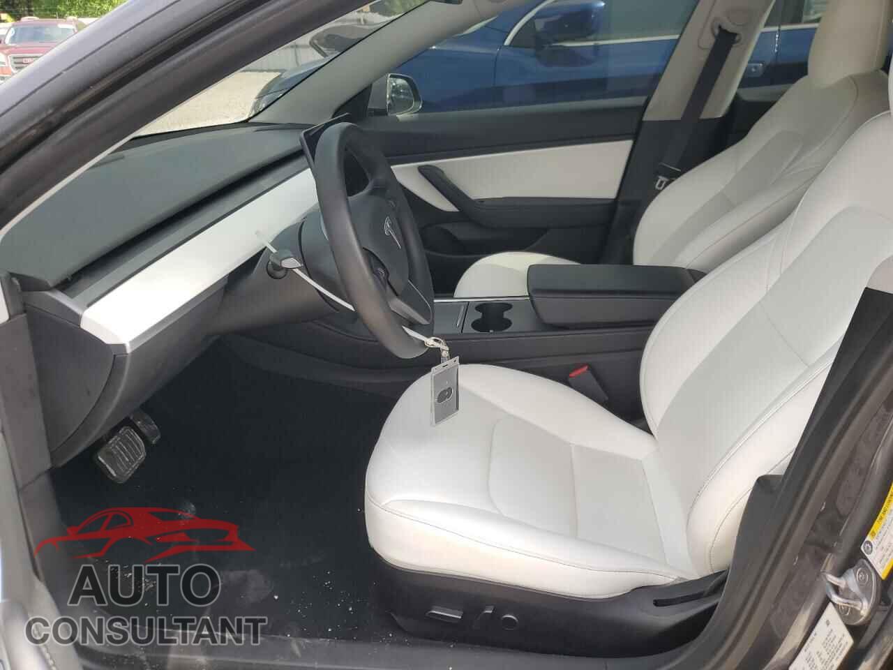 TESLA MODEL 3 2021 - 5YJ3E1EB3MF903054