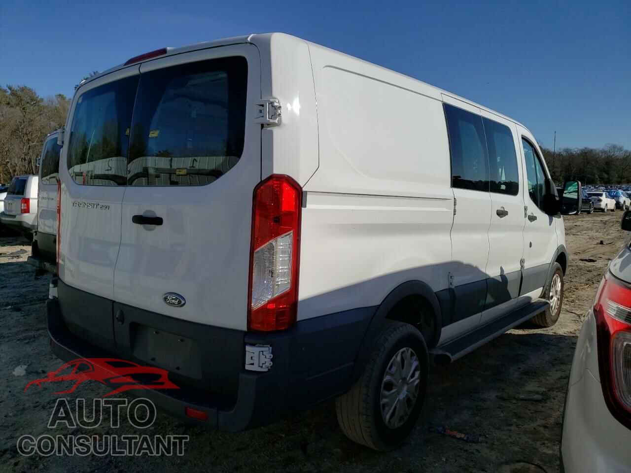 FORD TRANSIT 2017 - 1FTYR1ZM9HKB39659