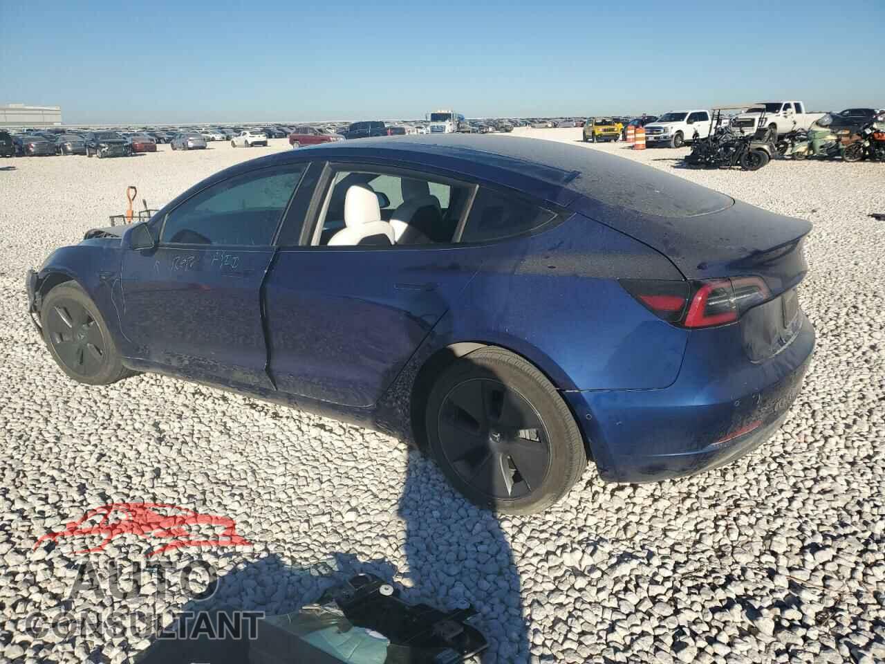 TESLA MODEL 3 2022 - 5YJ3E1EB5NF353423