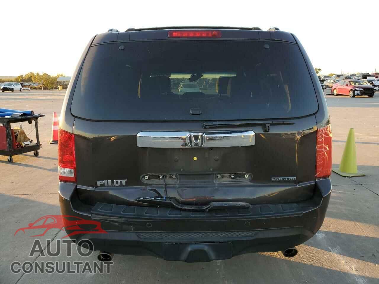 HONDA PILOT 2012 - 5FNYF3H96CB040529