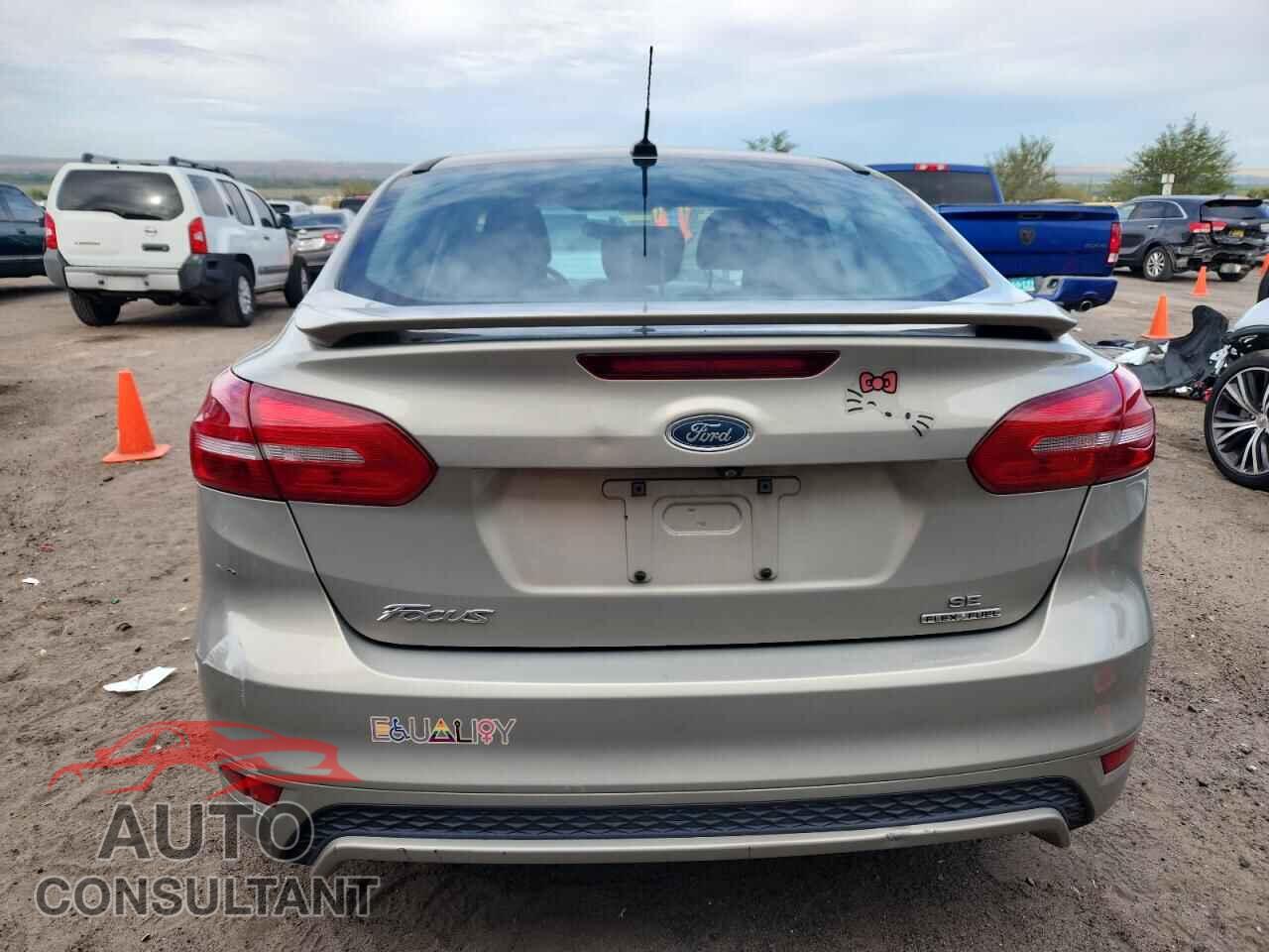 FORD FOCUS 2015 - 1FADP3F27FL220563