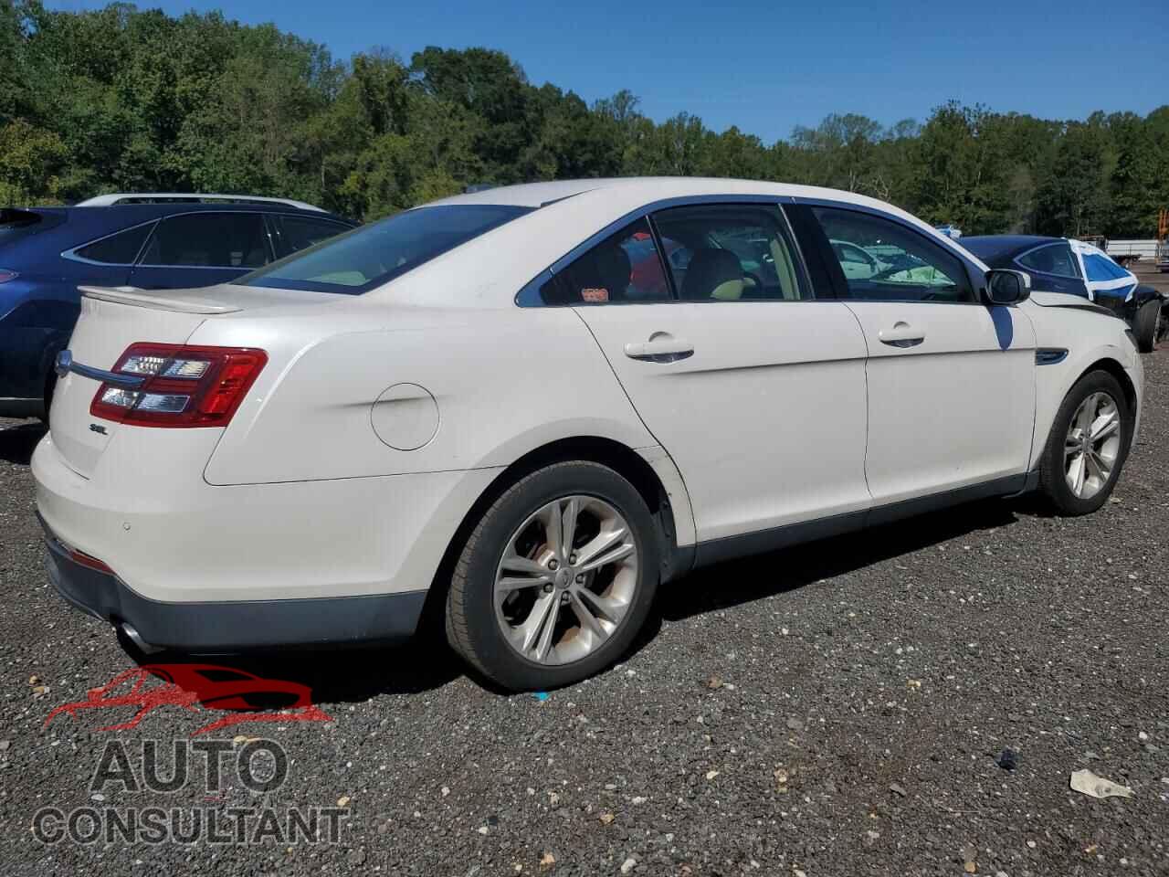 FORD TAURUS 2014 - 1FAHP2E89EG173531