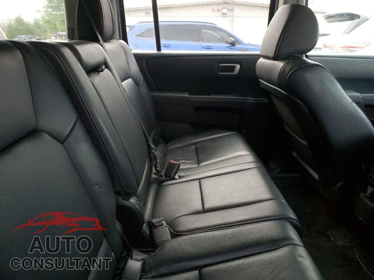 HONDA PILOT 2012 - 5FNYF4H56CB012913