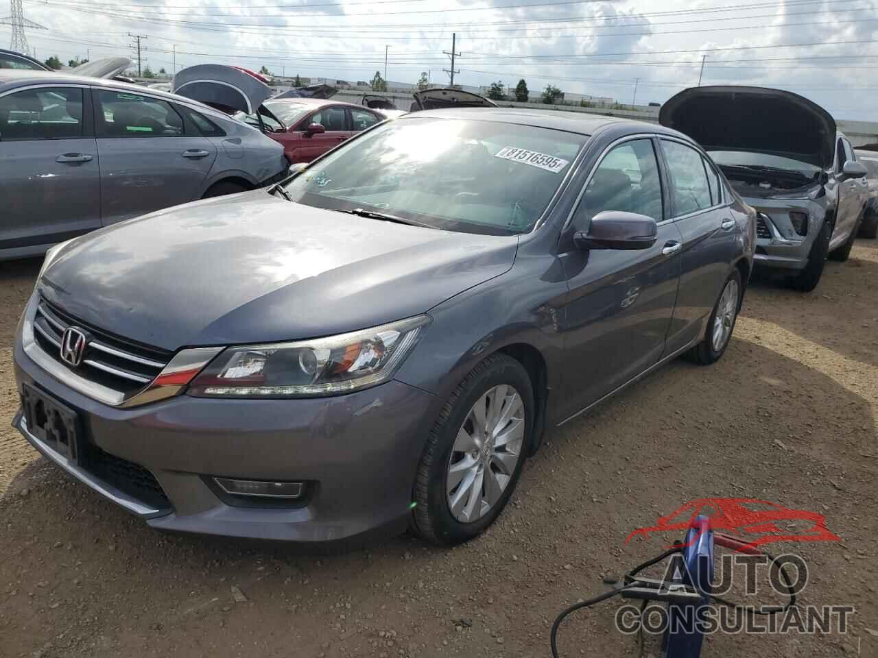HONDA ACCORD 2013 - 1HGCR3F88DA012383