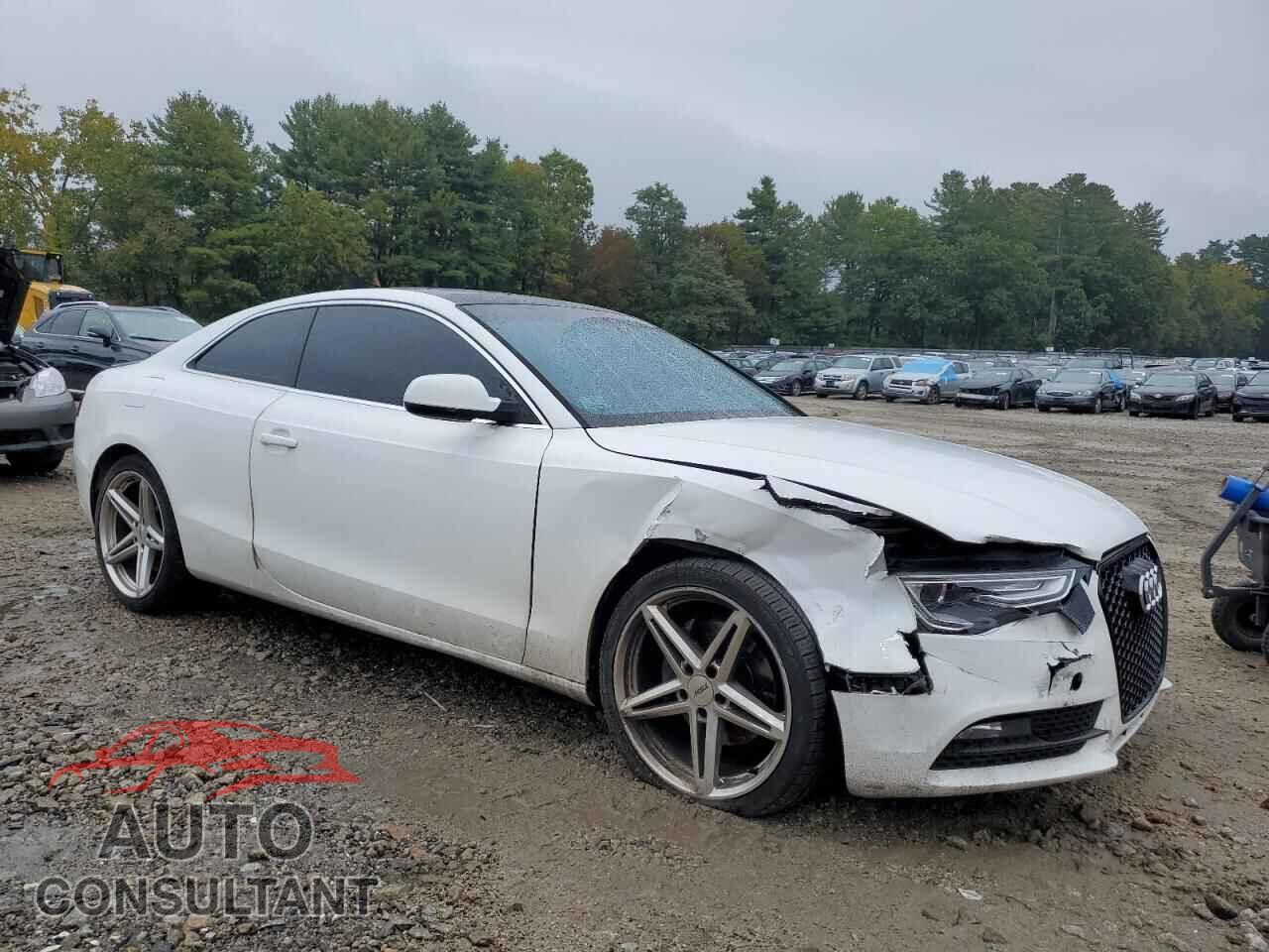 AUDI A5 2013 - WAUCFAFR5DA054625
