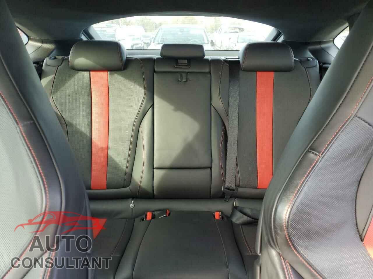 BMW X6 2018 - 5YMKW8C56J0U72581