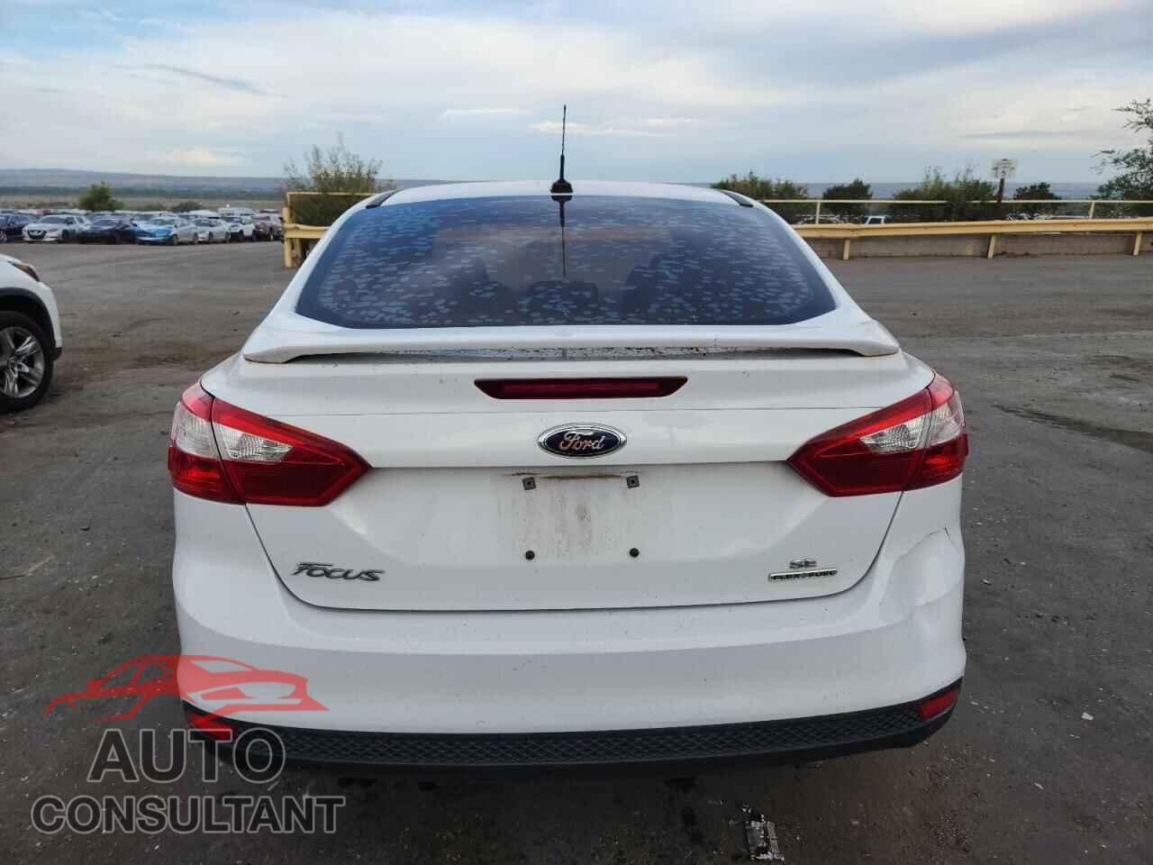 FORD FOCUS 2014 - 1FADP3F27EL414122