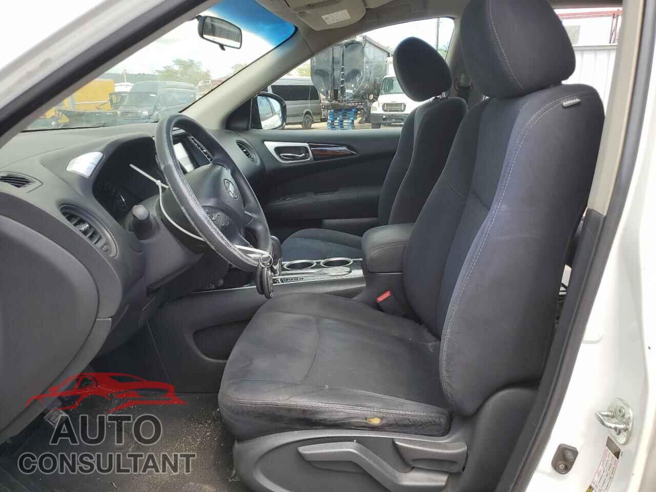 NISSAN PATHFINDER 2013 - 5N1AR2MN4DC647660
