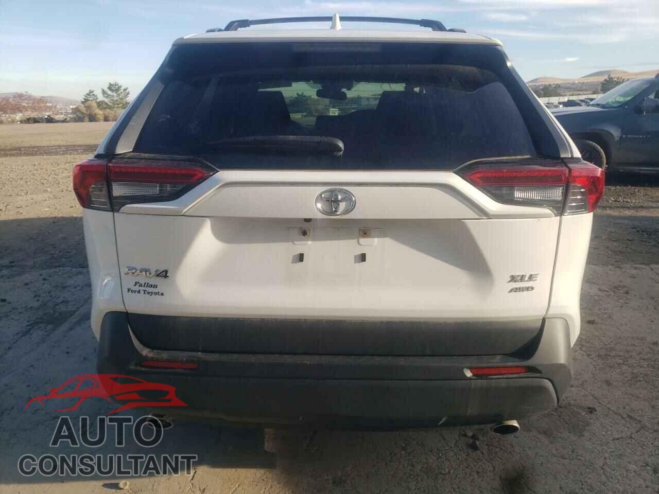 TOYOTA RAV4 2020 - JTMP1RFV9LD066143