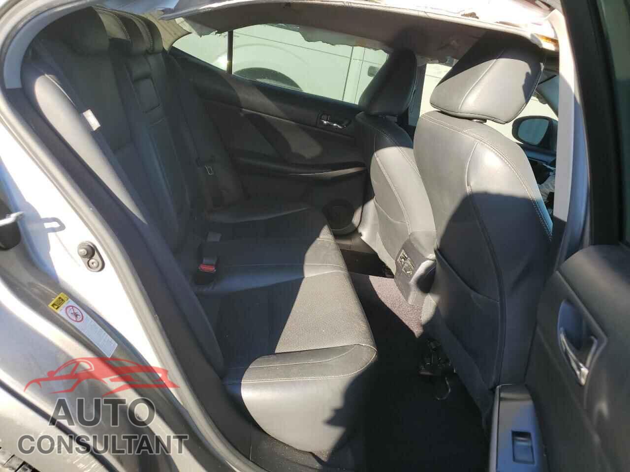 LEXUS IS 2014 - JTHBF1D21E5040346