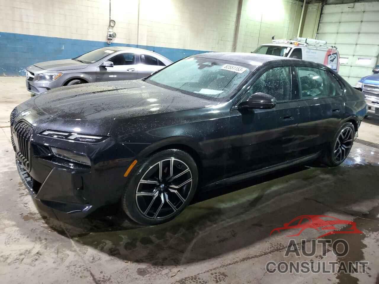 BMW 760 XI 2023 - WBA33EJ05PCM56677
