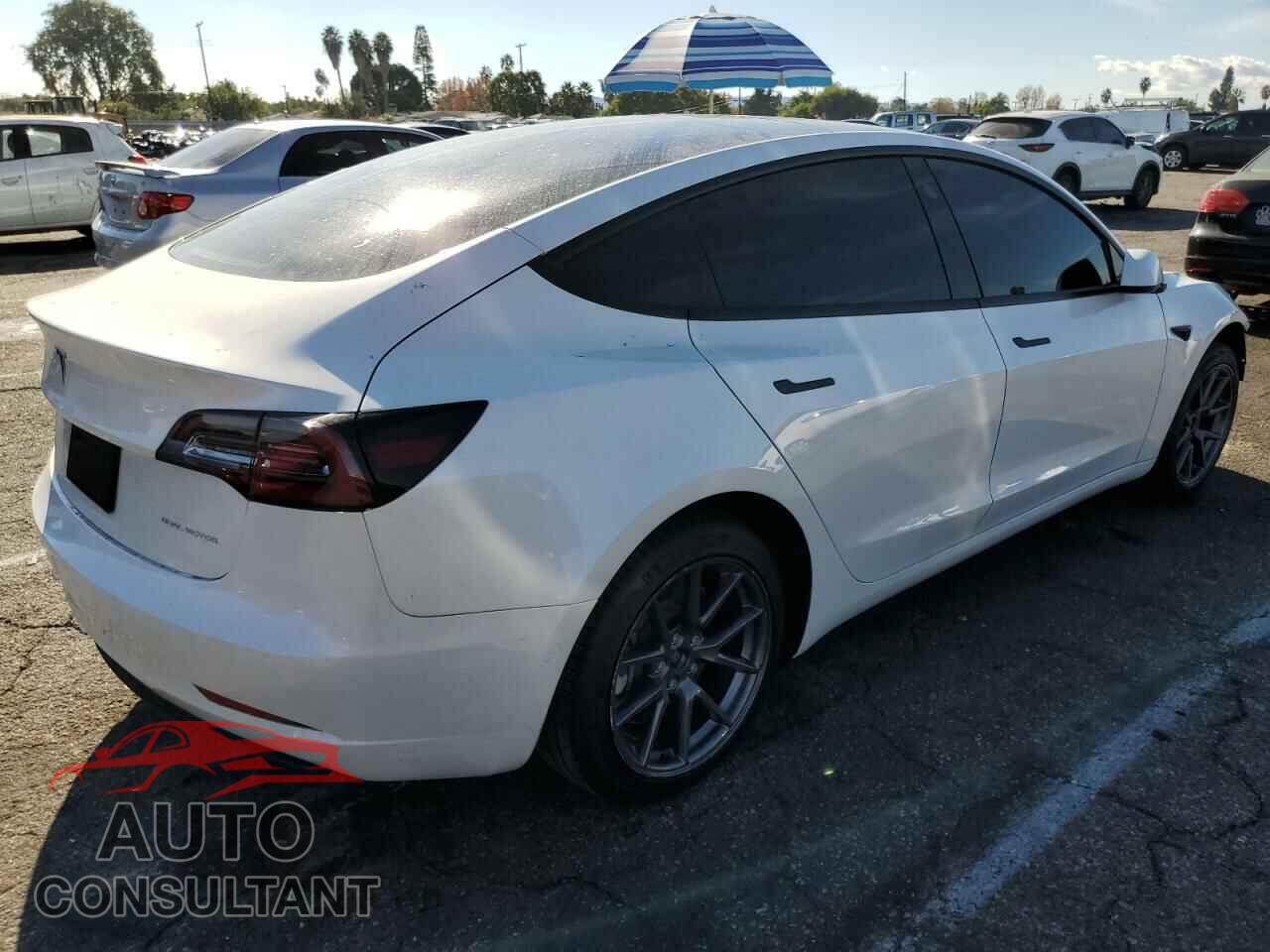 TESLA MODEL 3 2022 - 5YJ3E1EB8NF203399