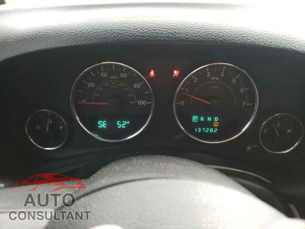 JEEP WRANGLER 2011 - 1J4AA2D13BL638075