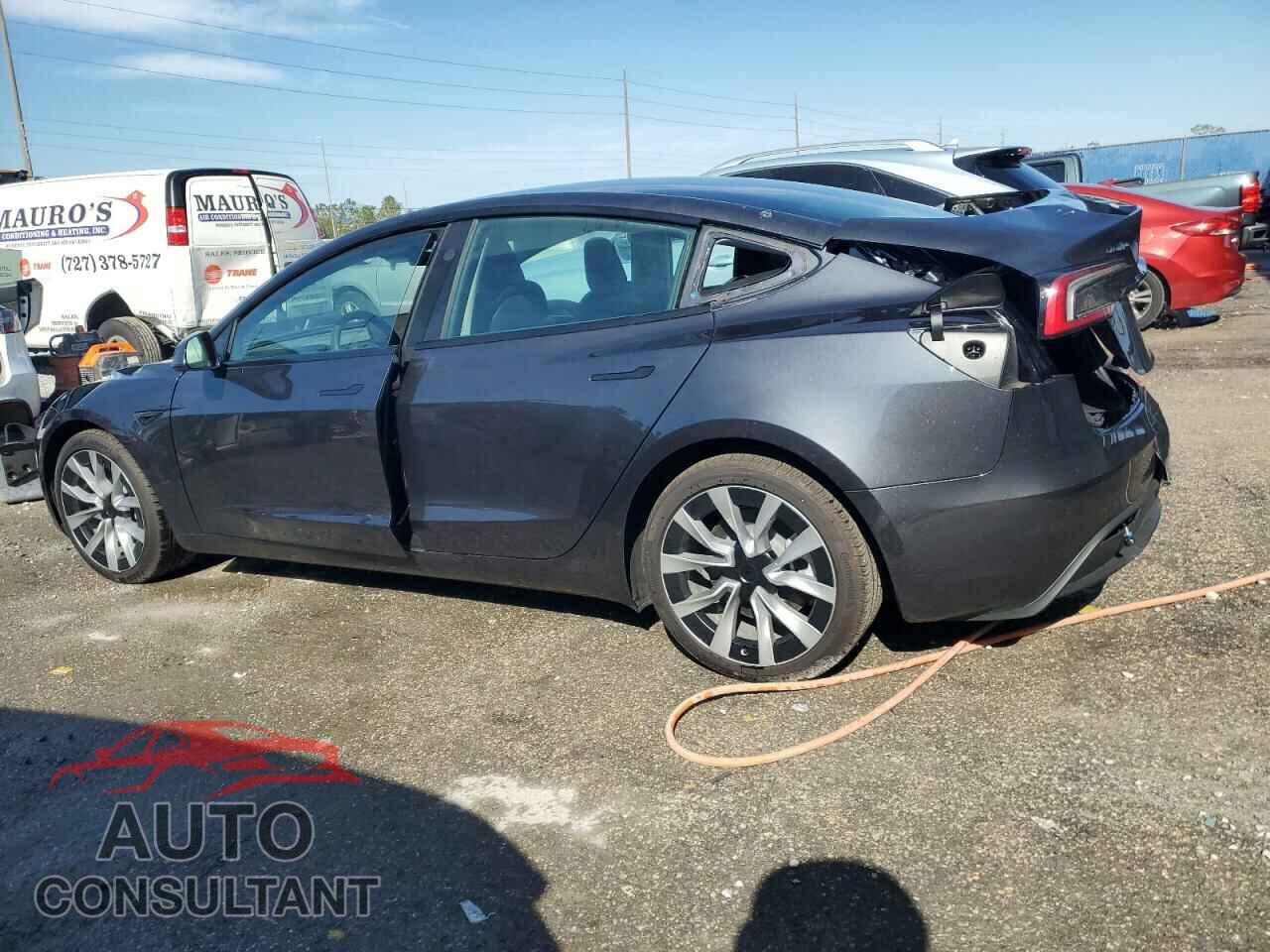 TESLA MODEL 3 2024 - 5YJ3E1EB2RF817080