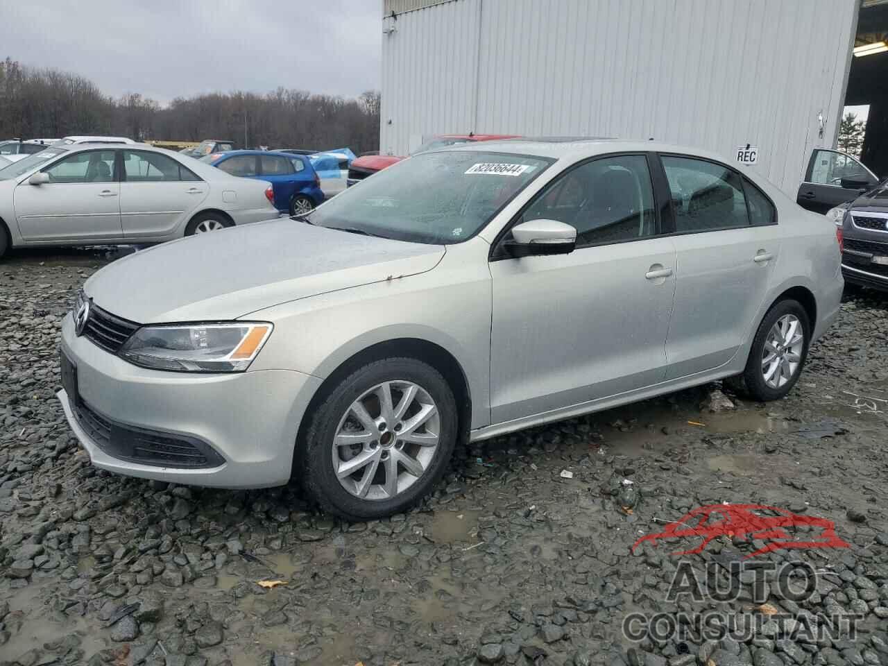 VOLKSWAGEN JETTA 2011 - 3VWDZ7AJ7BM395329