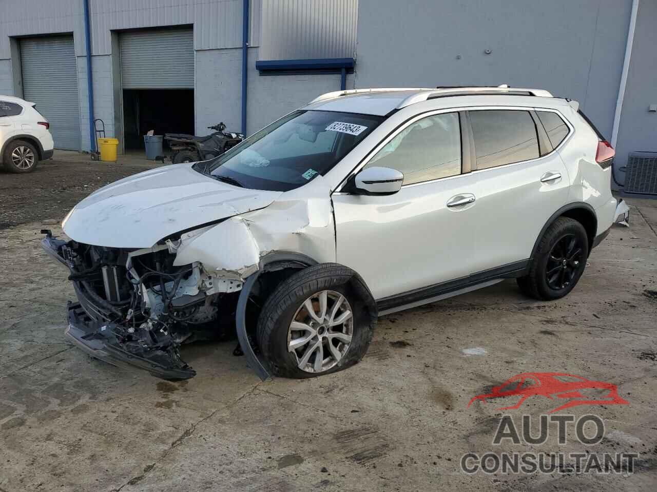 NISSAN ROGUE 2018 - KNMAT2MV1JP596919