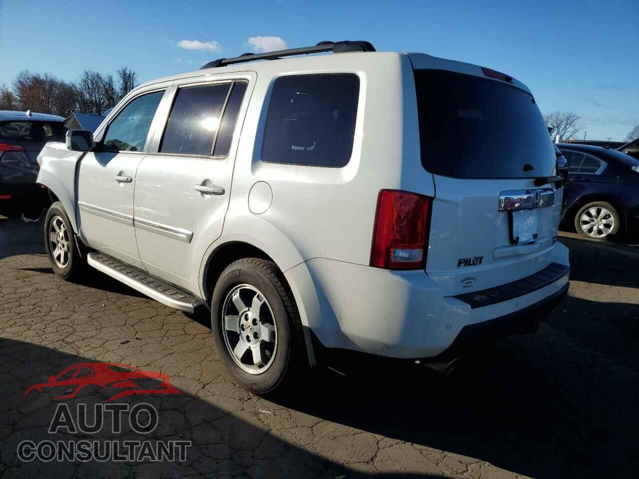 HONDA PILOT 2011 - 5FNYF4H95BB049131