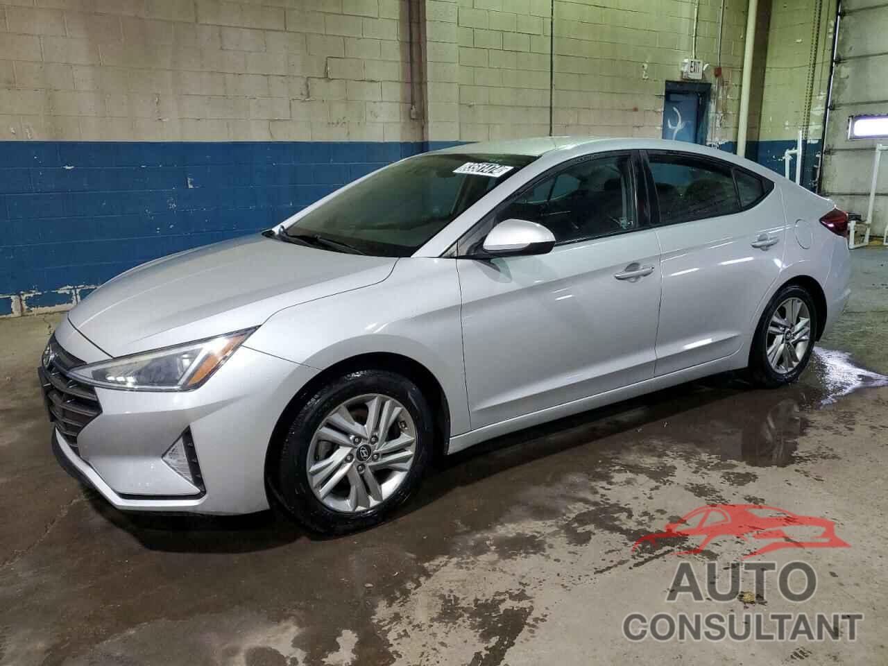 HYUNDAI ELANTRA 2019 - KMHD84LFXKU818053