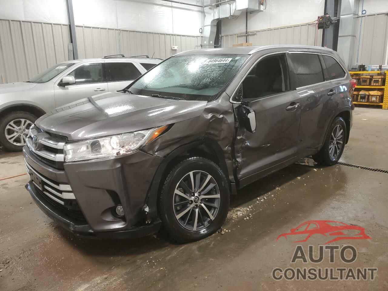 TOYOTA HIGHLANDER 2018 - 5TDJZRFH7JS542352