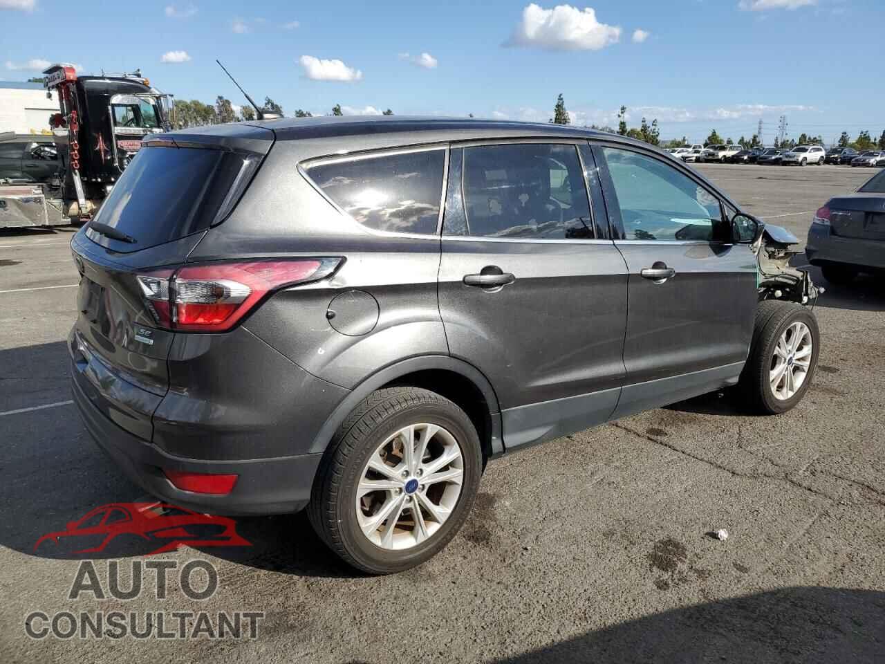 FORD ESCAPE 2017 - 1FMCU0GD2HUB89664