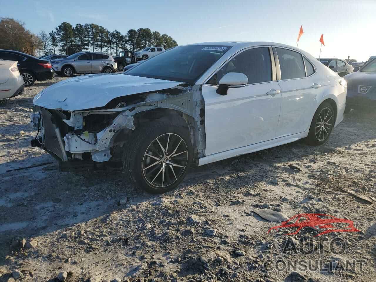 TOYOTA CAMRY 2021 - 4T1G11AK8MU573885