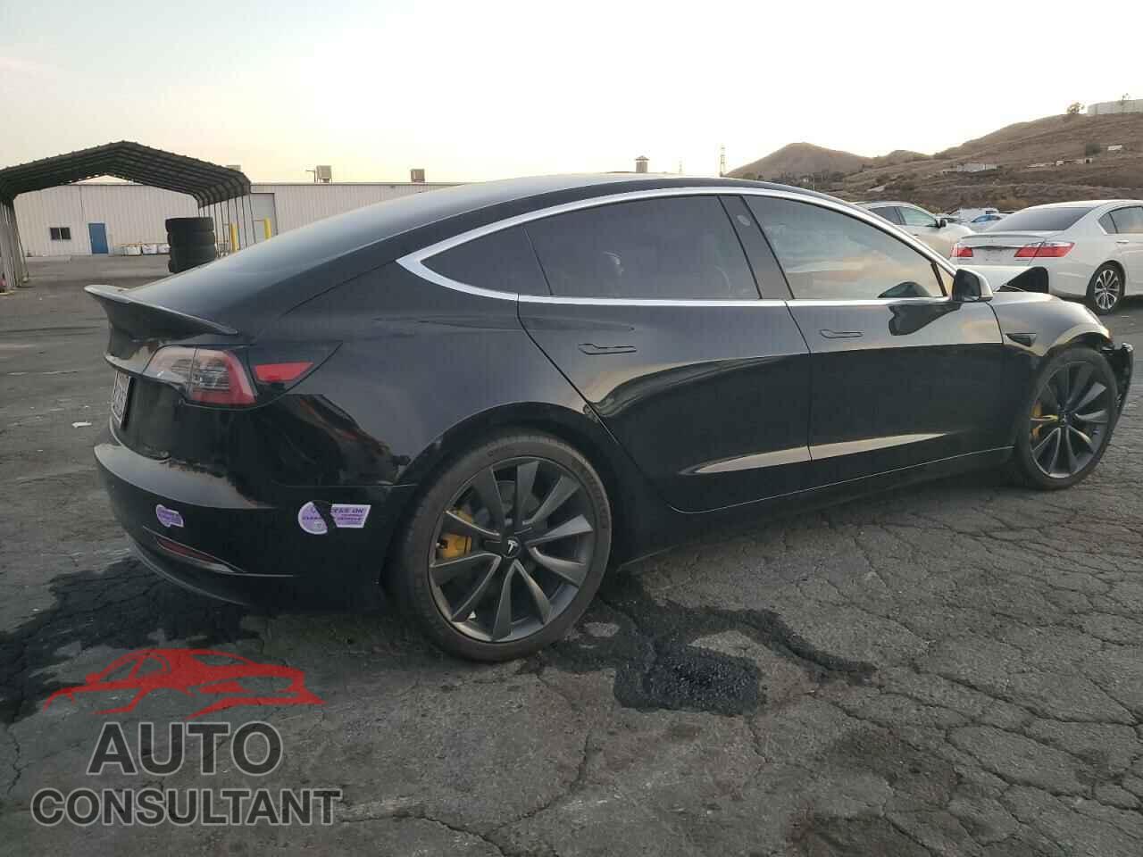 TESLA MODEL 3 2019 - 5YJ3E1EA3KF323825