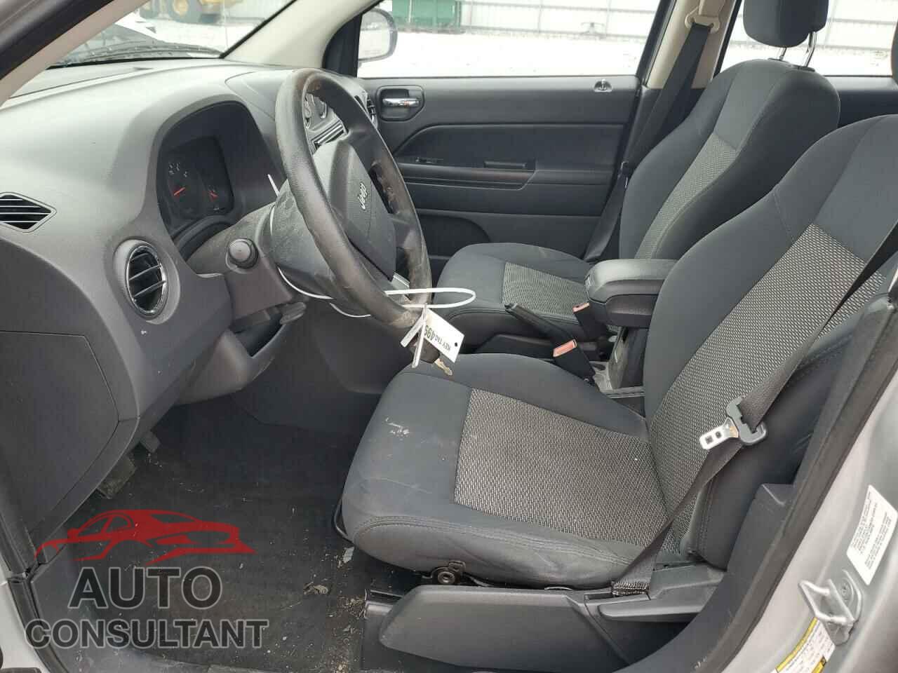 JEEP COMPASS 2010 - 1J4NF4FB8AD611743