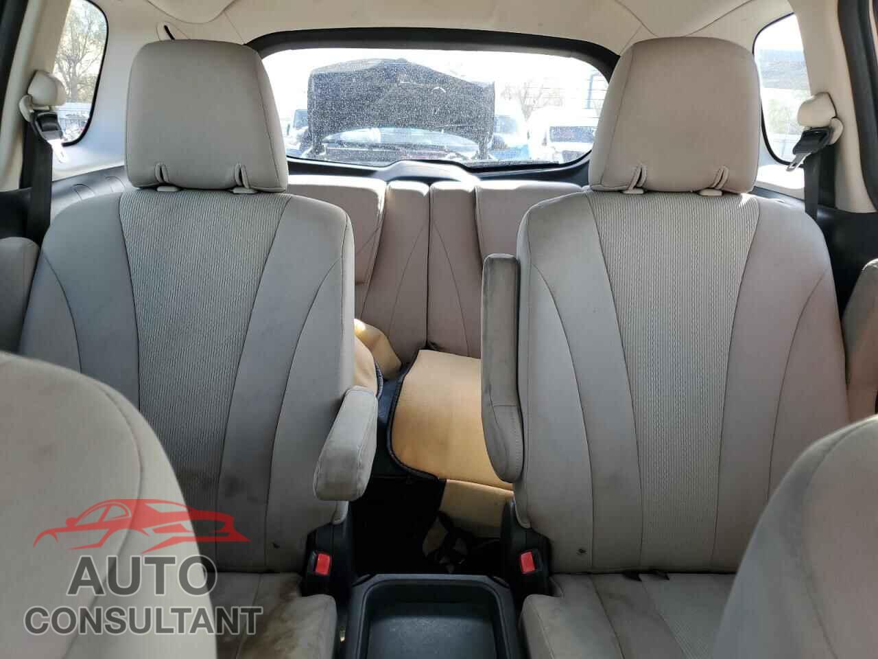 MAZDA 5 2013 - JM1CW2CL2D0151635