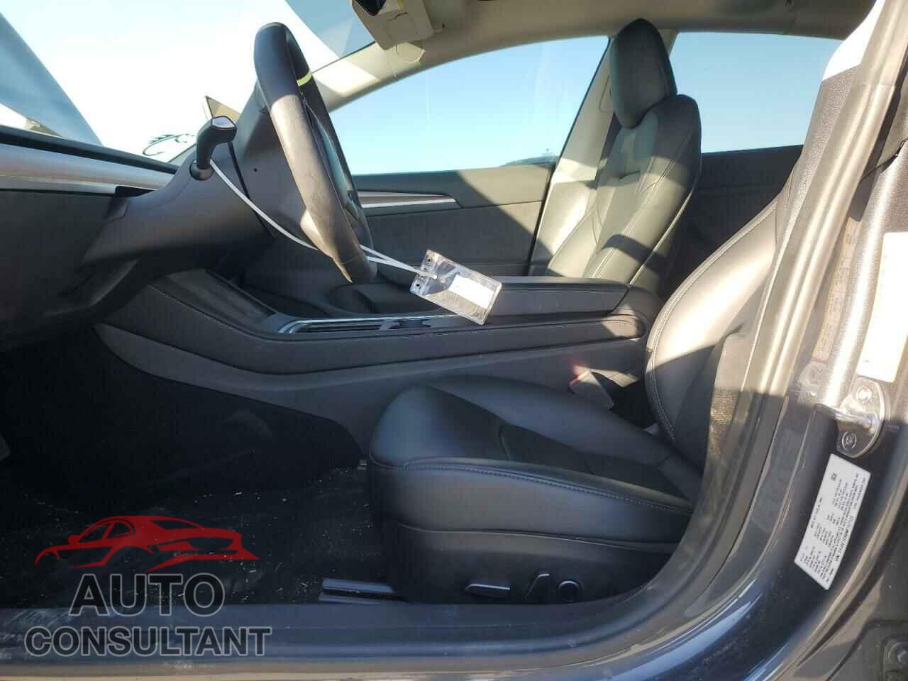 TESLA MODEL 3 2022 - 5YJ3E1EB8NF157122