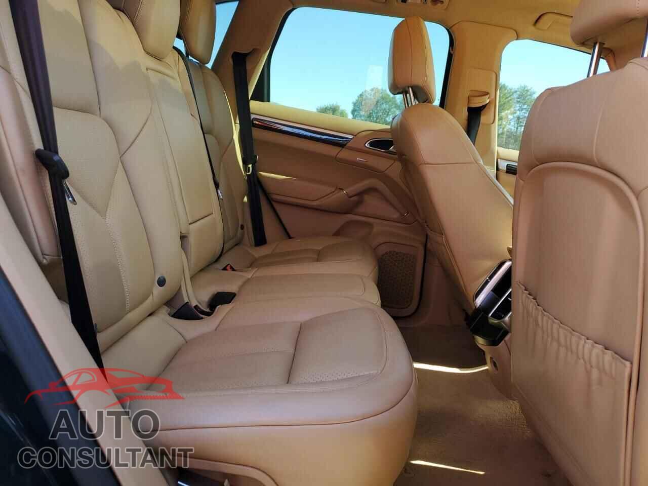 PORSCHE CAYENNE 2017 - WP1AA2A29HKA89580