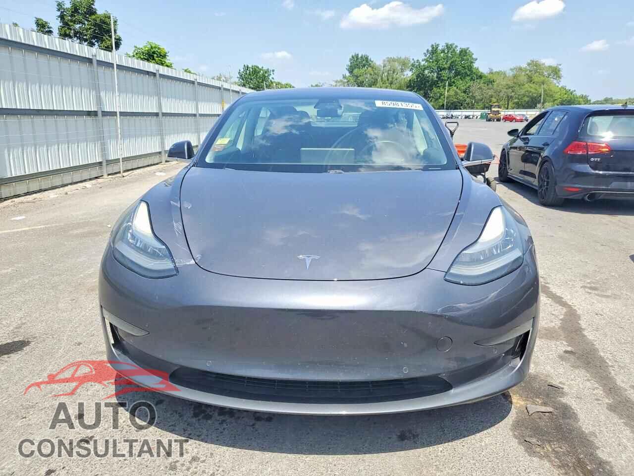 TESLA MODEL 3 2017 - 5YJ3E1EA4HF000649